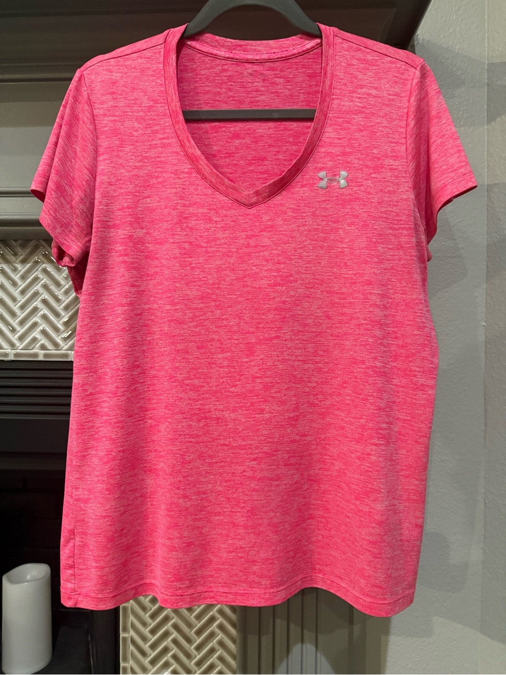 Under Armour Women's Heather Pink V-Neck Active Tee